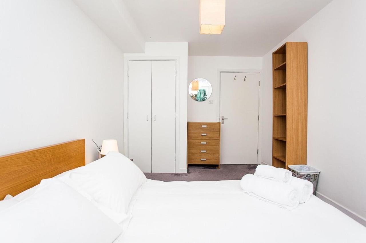Charming Peaceful 2 Bedroom With Parking And Garden Apartament Londra